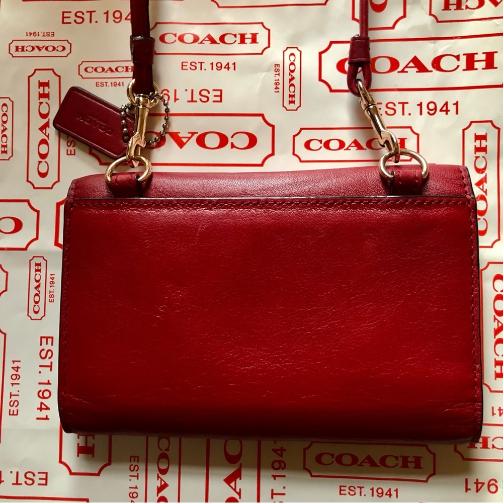 Coach Swing Wallet - Picture 4 of 12